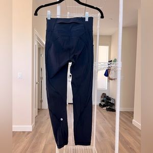 Lululemon 🔥 leggings 23” navy blue size 2 EUC